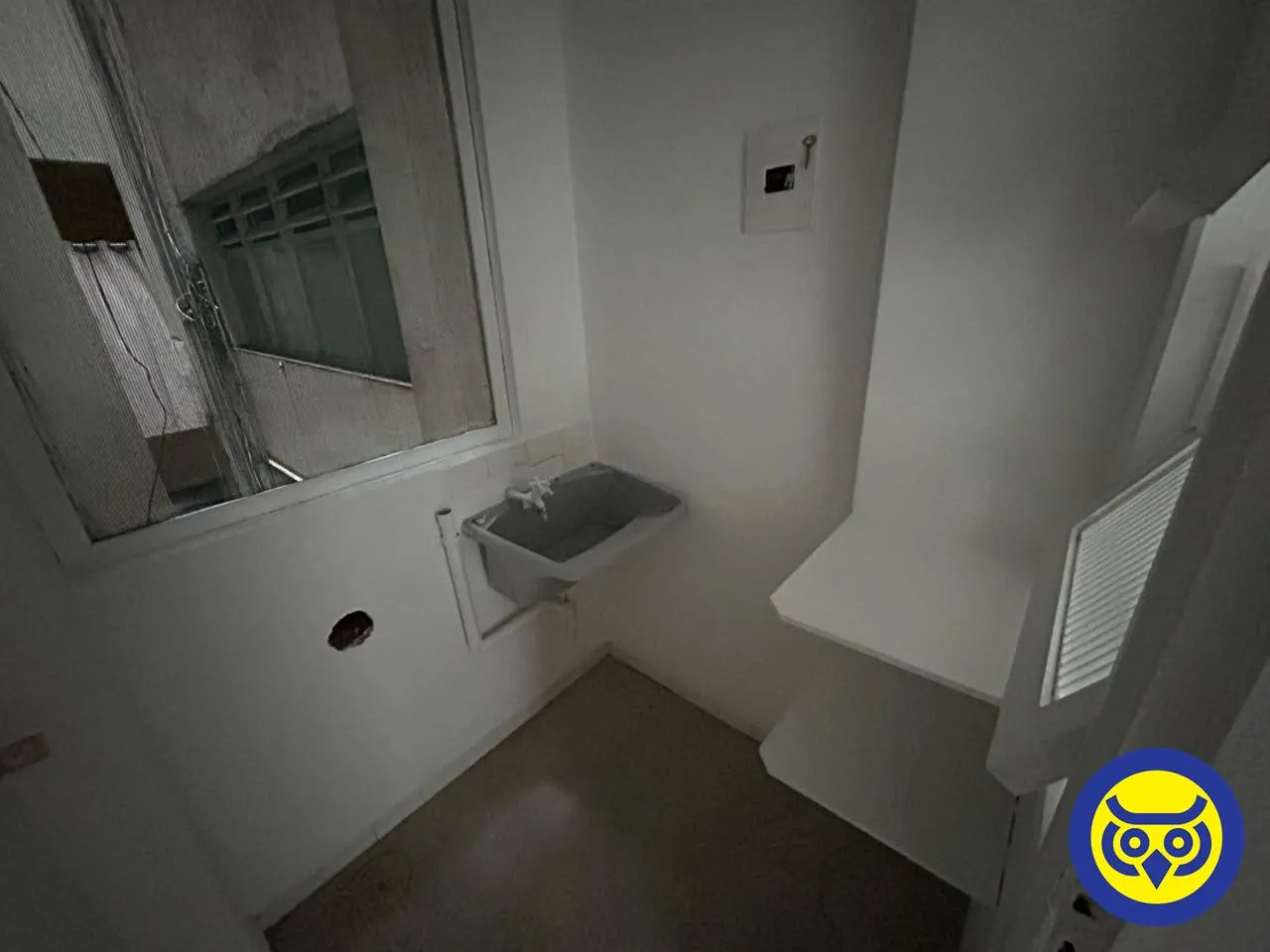 Apartment on the 5th floor with wood or laminate floors — photo 5