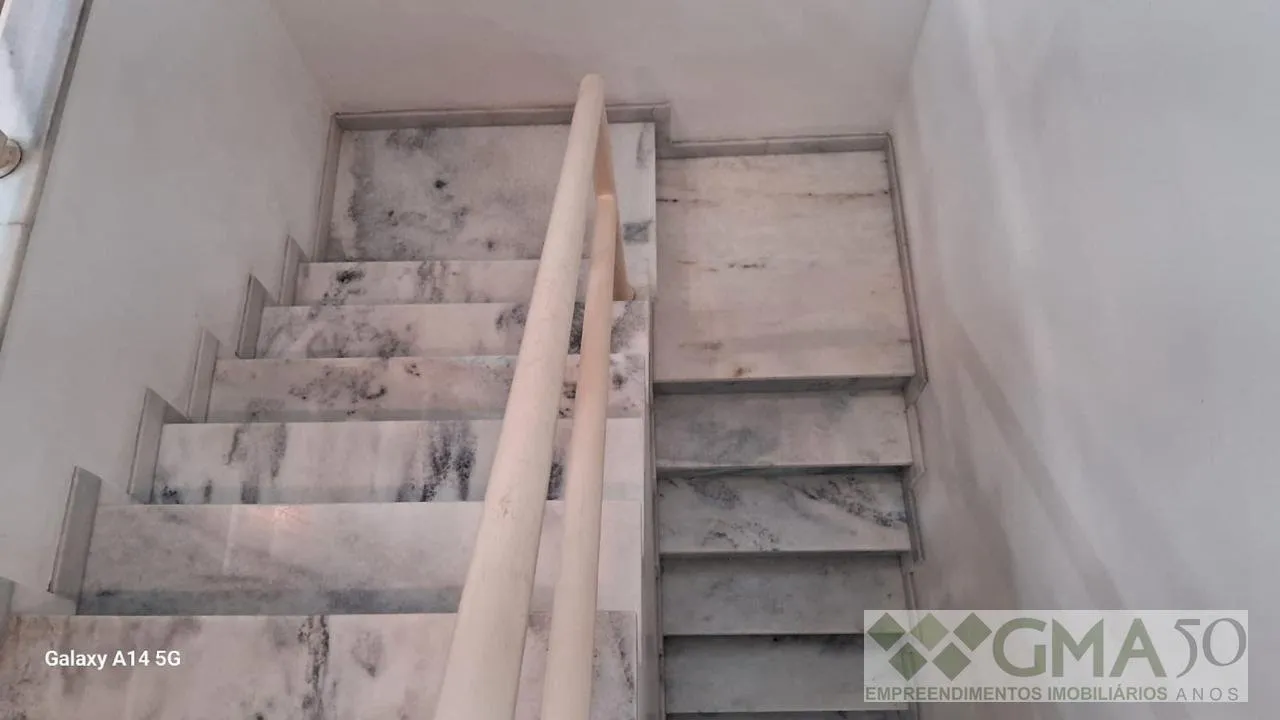 House with 5 bedrooms and 4 bathrooms plus 5 parking — photo 18