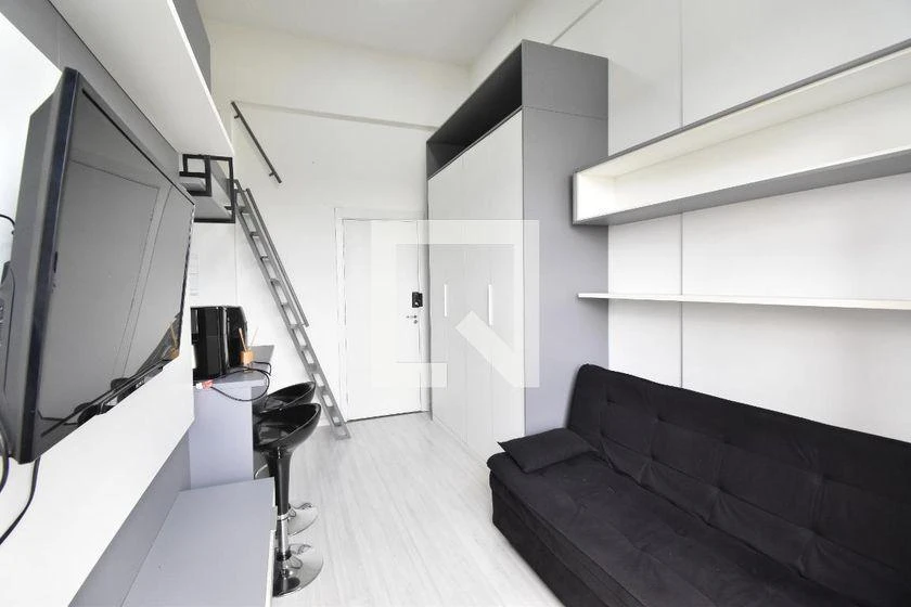 One-bedroom apartment in a building with a gym