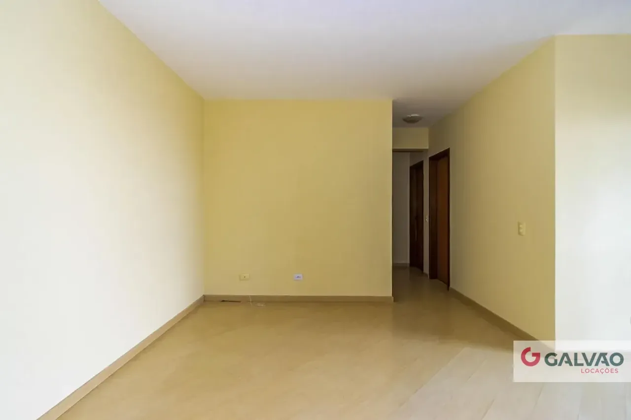 Rental apartment with 3 bedrooms and a balcony — photo 4