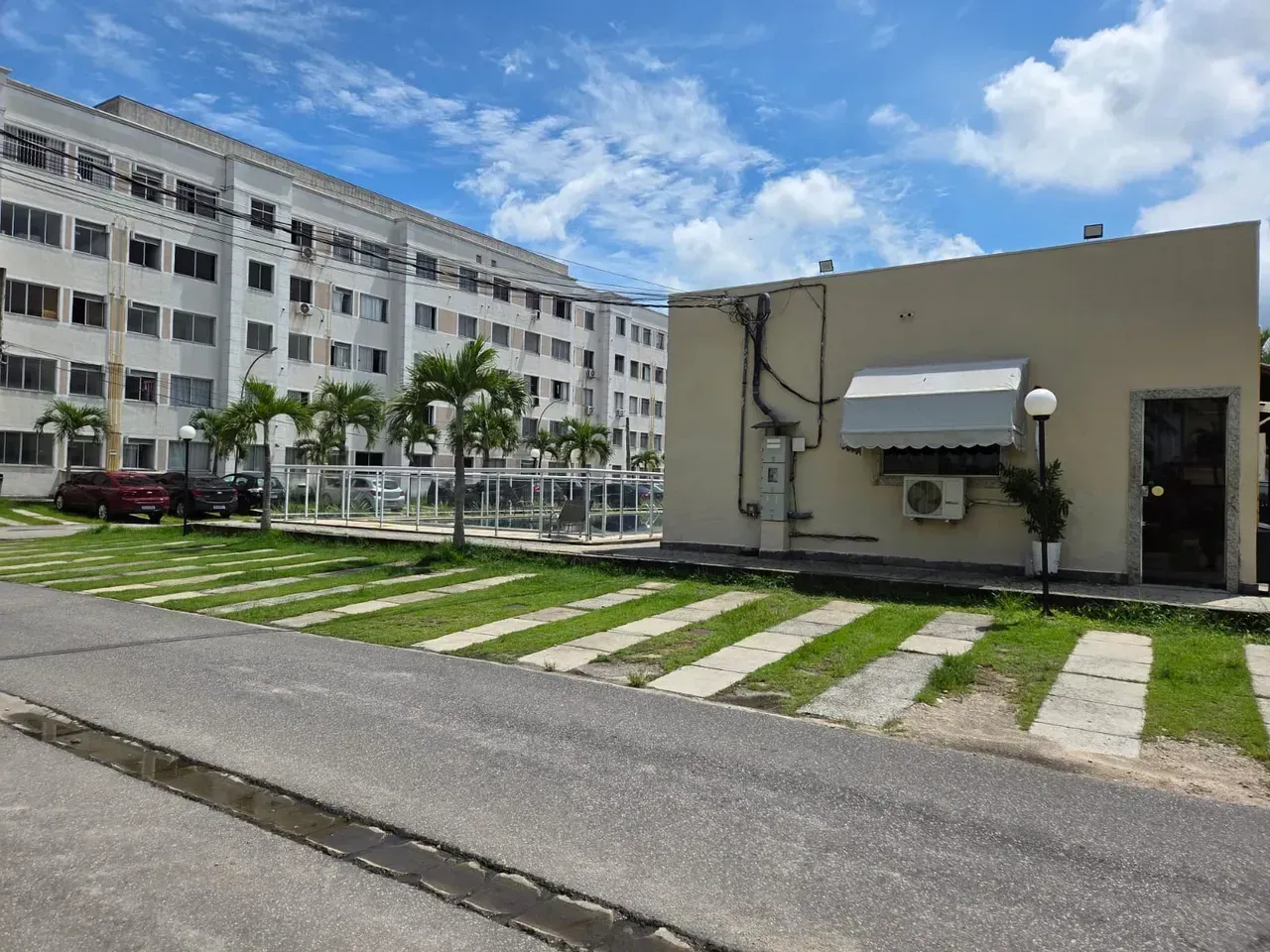 Apartamento de 2 quartos com piscina ao ar livre no prédio — photo 19