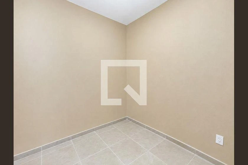 One-bedroom house with a washing machine — photo 18