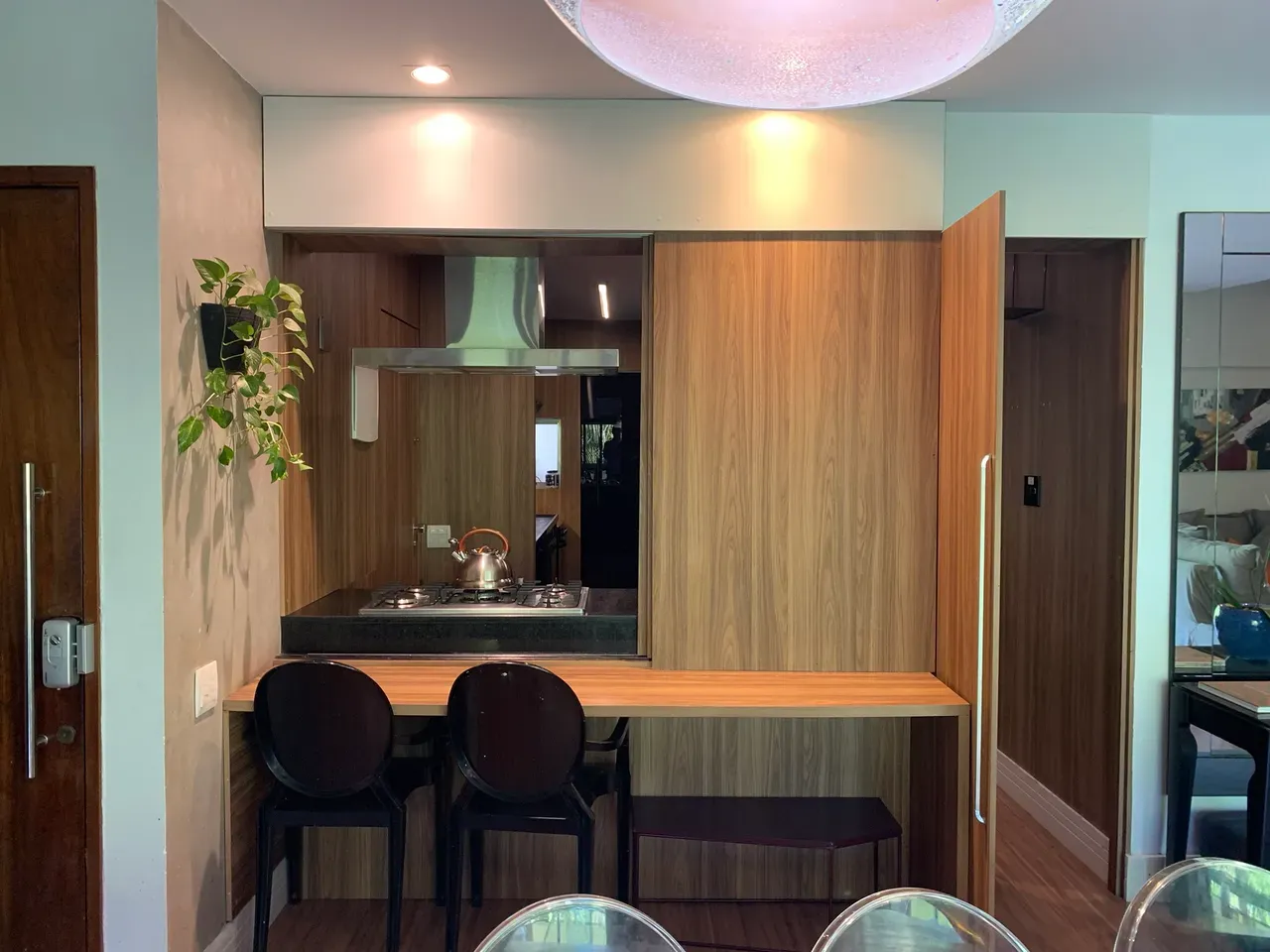 Furnished apartment with open-plan kitchen and 4 bedrooms — photo 12