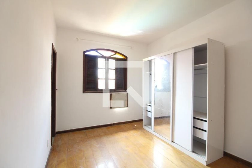 Casa de 4 quartos com vista para as montanhas
