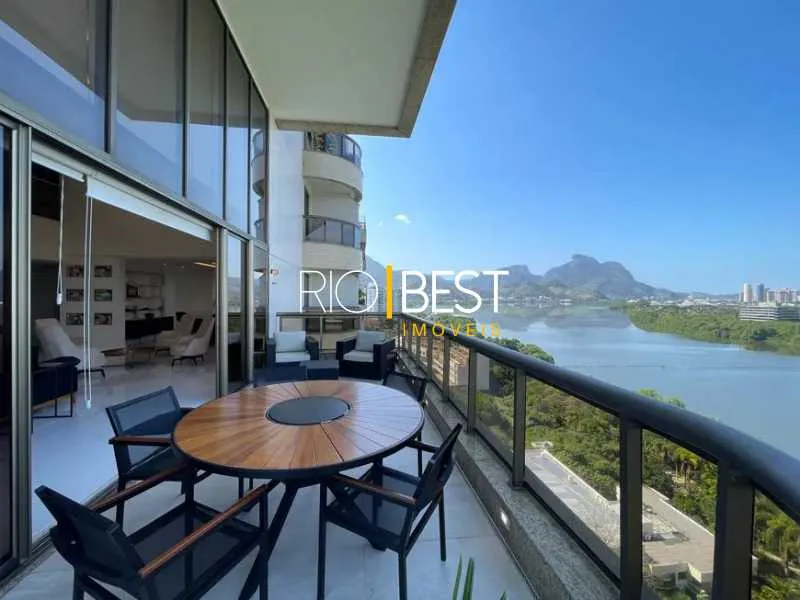 Furnished 4-bedroom apartment with 5 bathrooms — photo 15