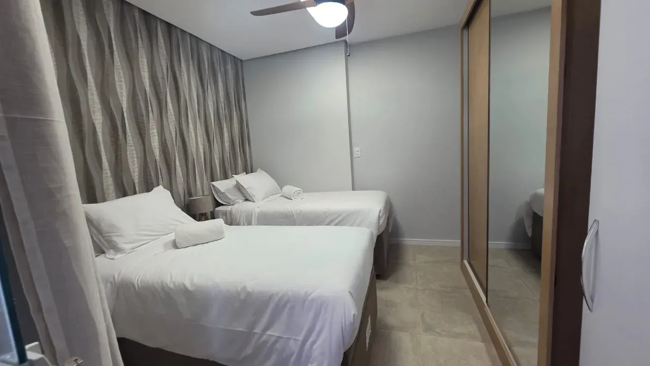 Квартира 60 м² з 2 спальнями та кухнею відкритого плану — photo 4