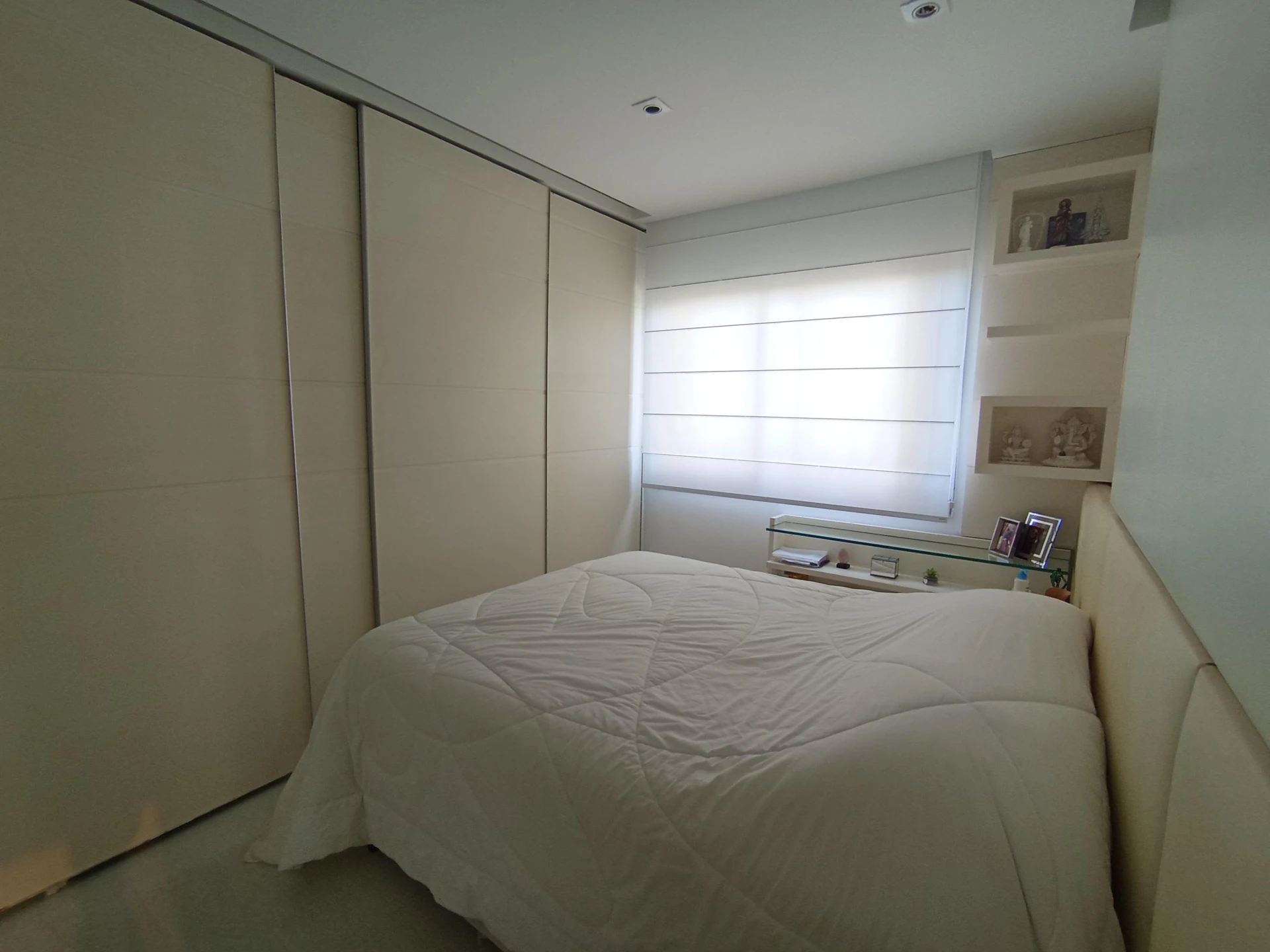 Furnished 3-bedroom apartment with enclosed balcony — photo 3