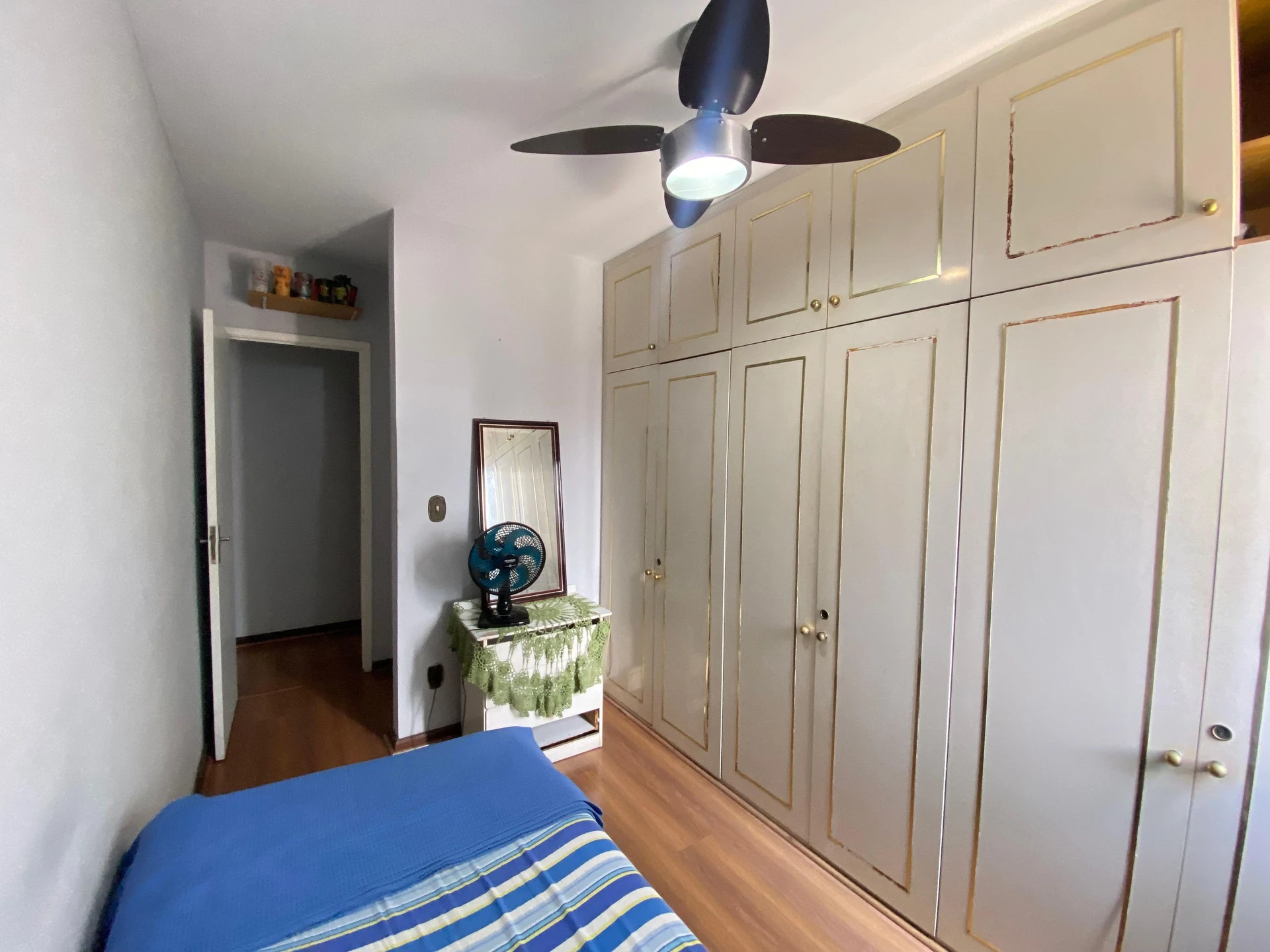 Furnished 2-bedroom apartment with 1 parking space — photo 17