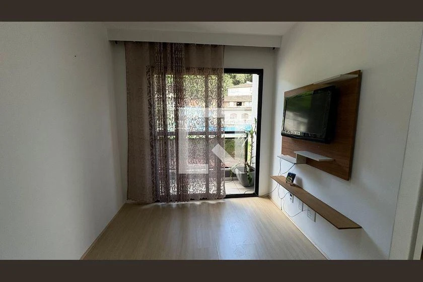 Mountain view in a 2-bedroom apartment, 50 m² — photo 13