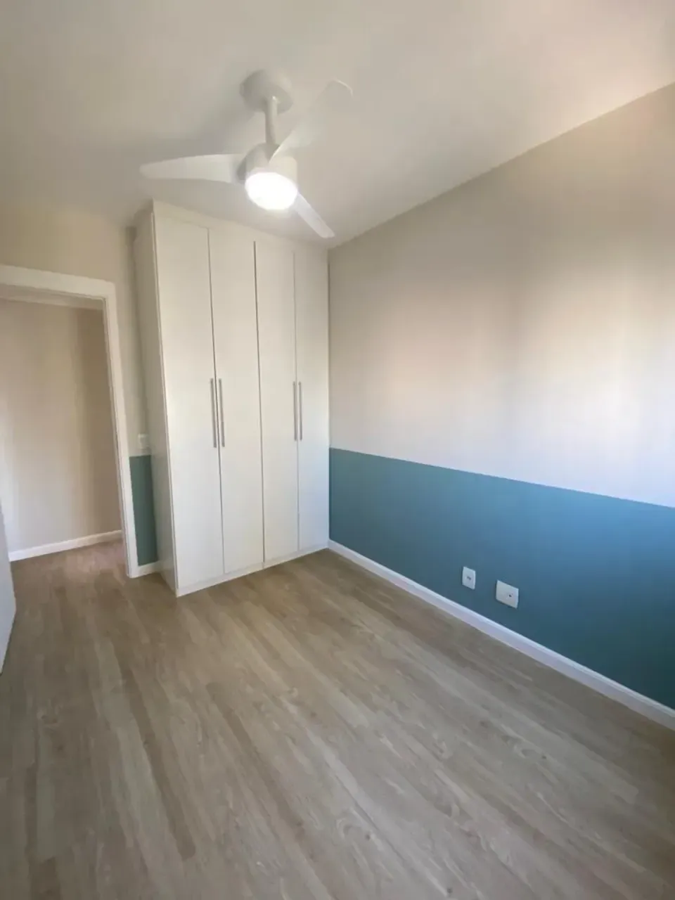 Apartamento com 2 quartos e varanda de vidro — photo 4