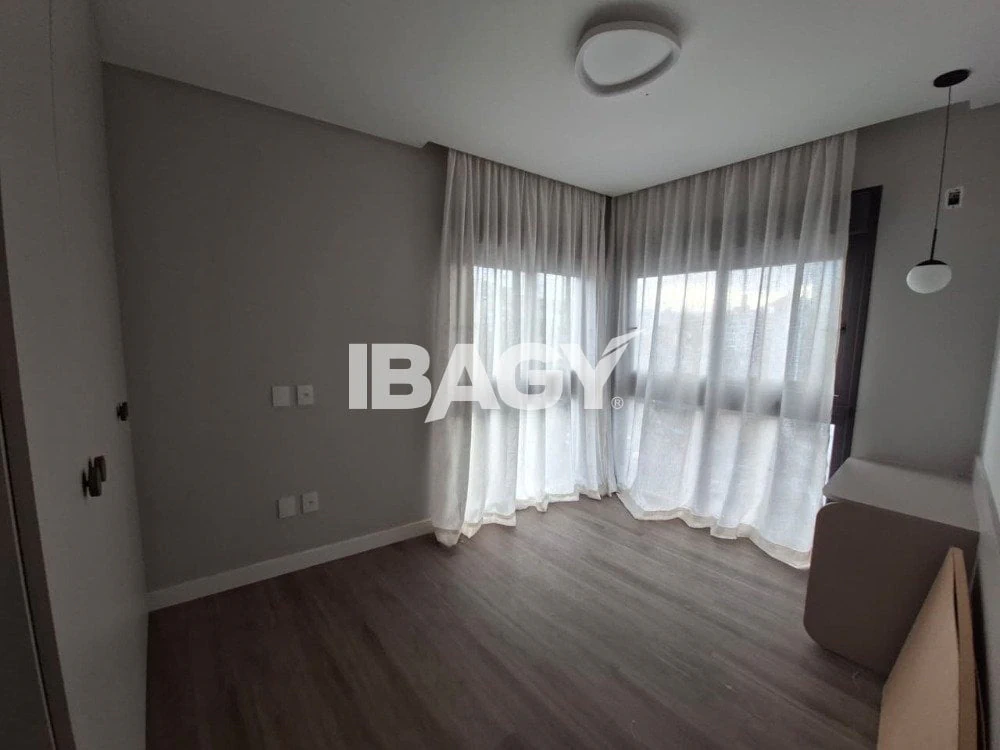 Apartamento de 1 dormitorio con cocina integrada y 55 m² — photo 8