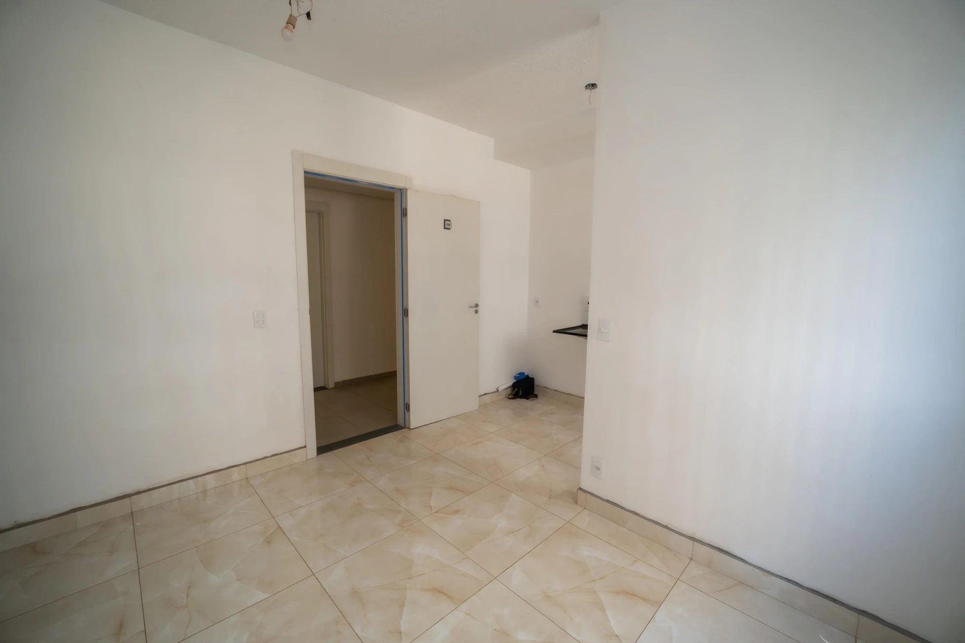 Rental apartment with 2 bedrooms and 1 bathroom — photo 17