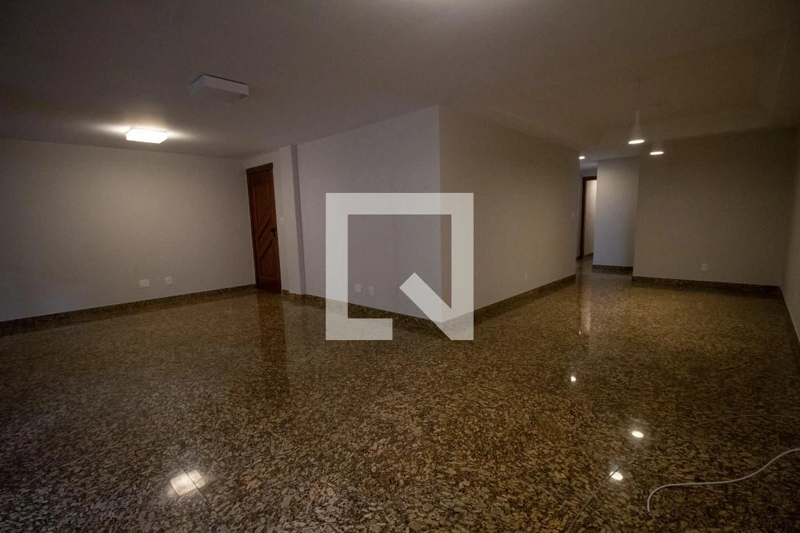 Apartment, 184 m², with a bathtub — photo 11