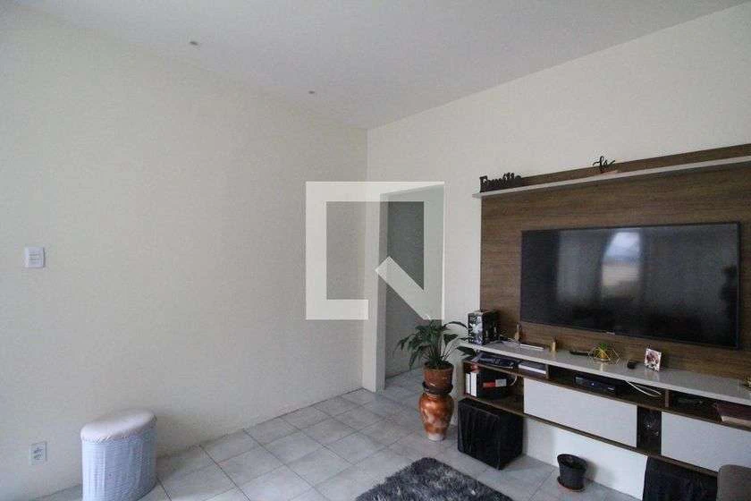 Unfurnished house with 3 bedrooms and private garden — photo 4