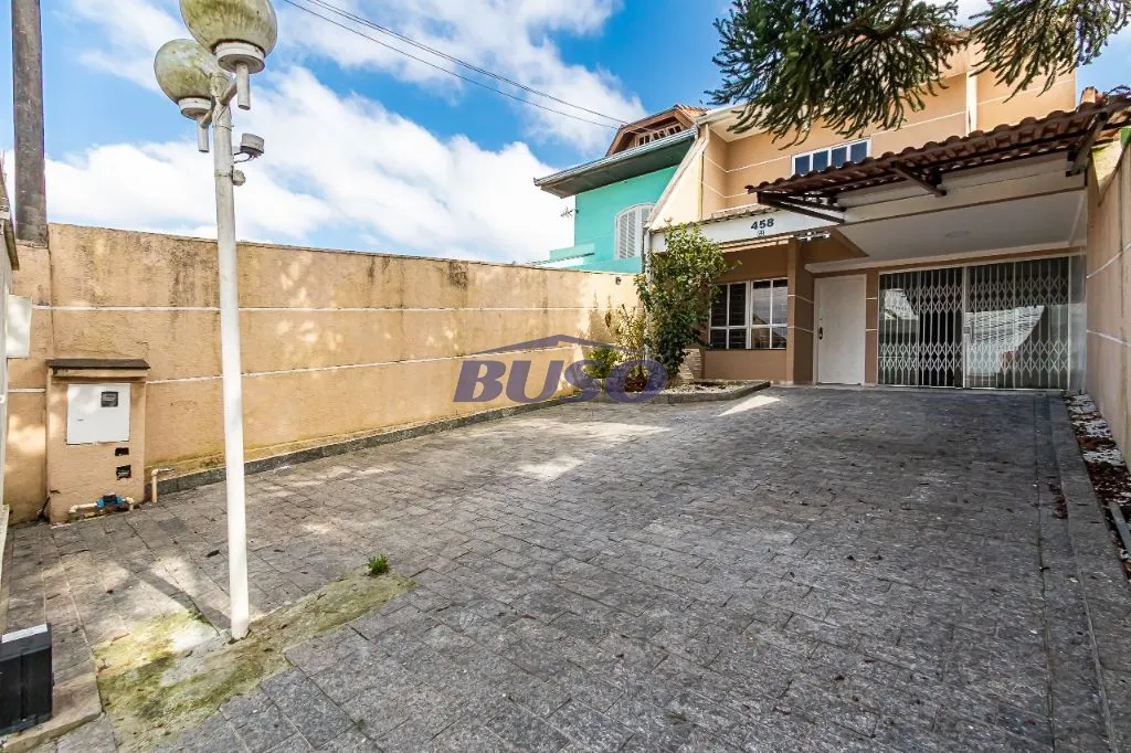 3-bedroom house with a grill on the balcony — photo 19