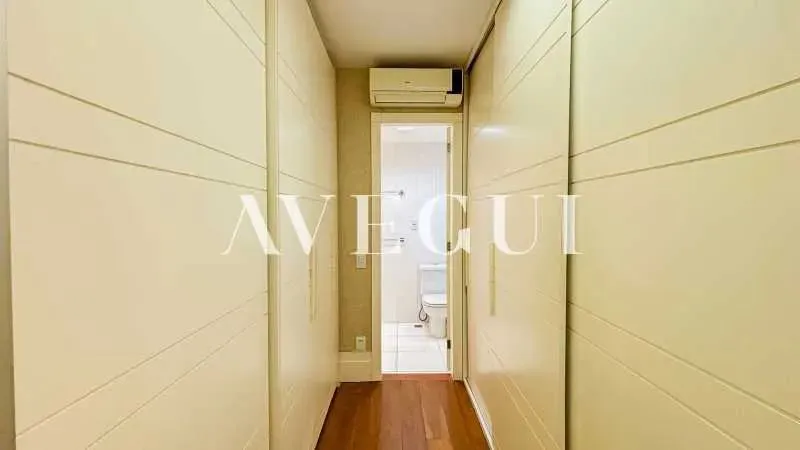 2-bedroom apartment with glassed-in balcony and 4 parking — photo 19