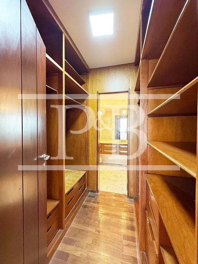 4-bedroom apartment with a walk-in closet in Rio de Janeiro — photo 17