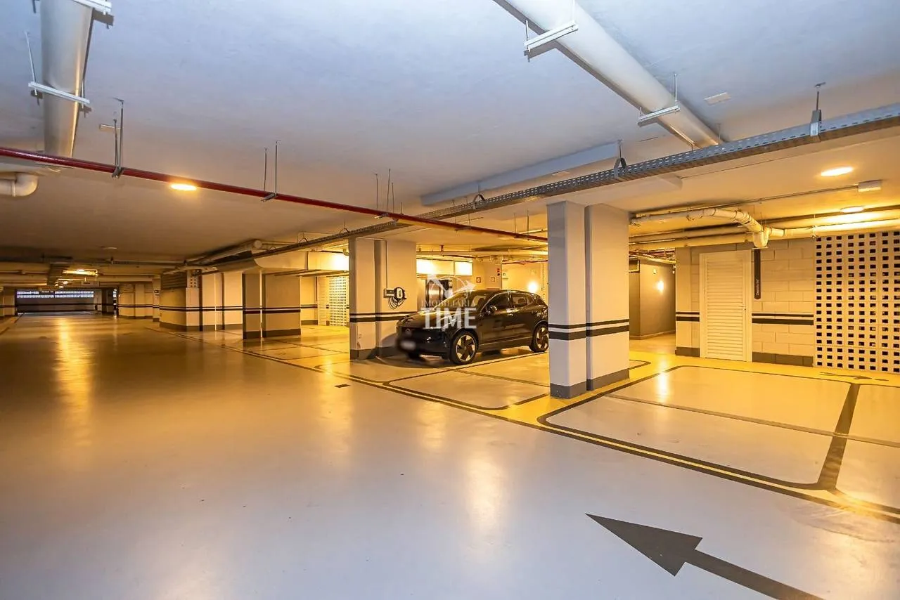 Меблированная квартира с 3 спальнями и 2 парковками — photo 12