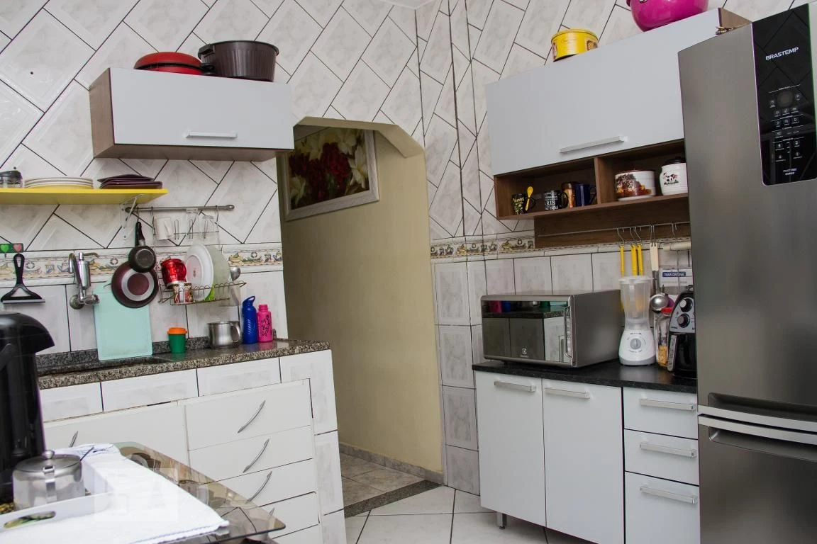 Casa mobiliada com 4 quartos e 4 banheiros — photo 2