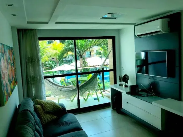Furnished 2-bedroom apartment with building’s pool
