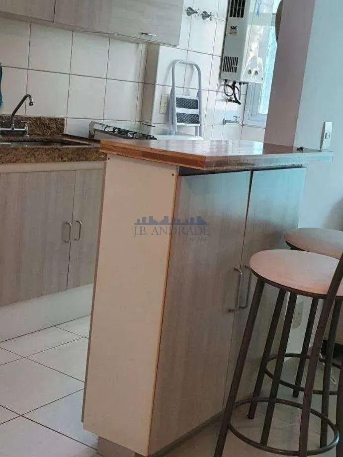 Furnished 2-bedroom apartment with a suite and balcony — photo 28