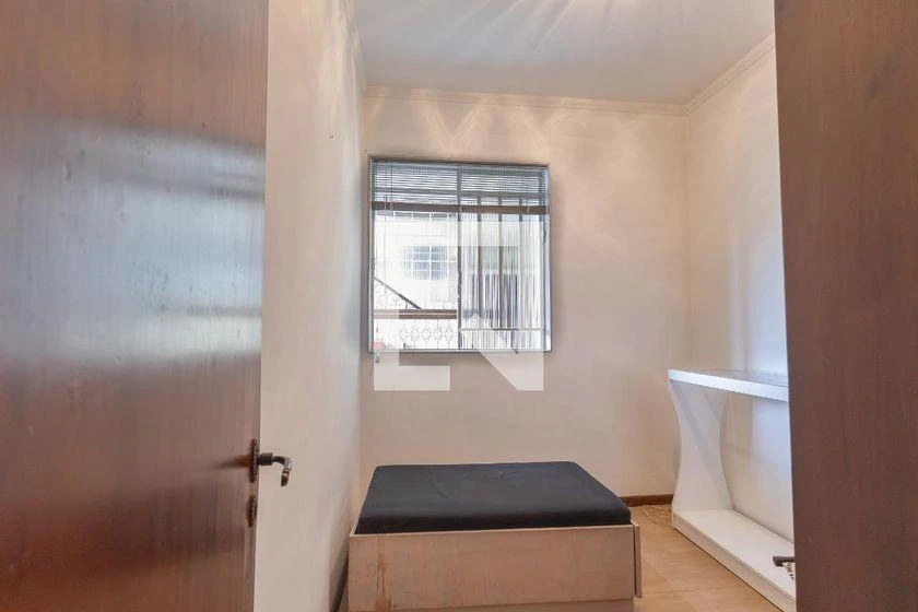 Apartamento com 4 quartos, cozinha com fogão a gás e varanda — photo 37