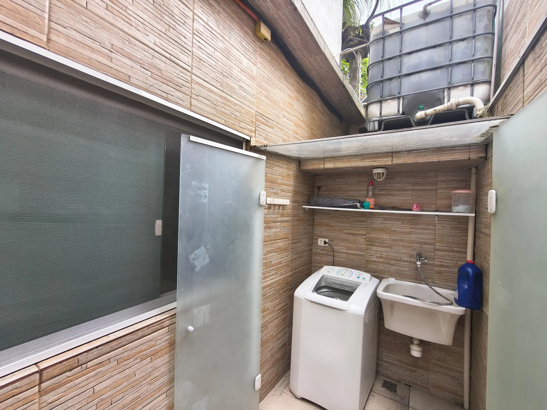 Furnished 2-bedroom house with balcony and private garden — photo 24