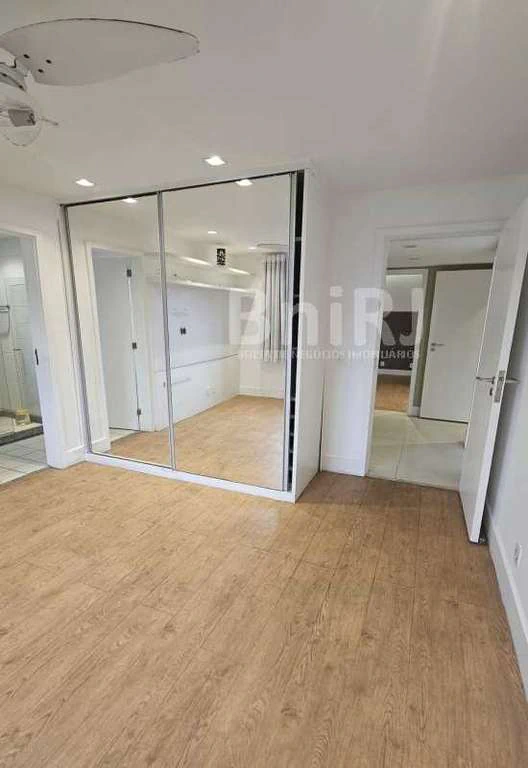 4-bedroom apartment 156 m² with 2 parking spots — photo 11