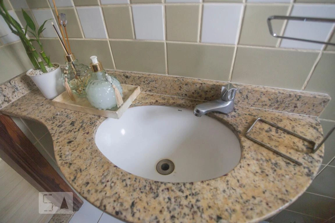 Furnished 680 m² house with 3 bedrooms — photo 40