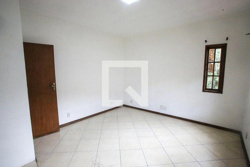 Ванна та 4 спальні: будинок 176 м² — photo 48
