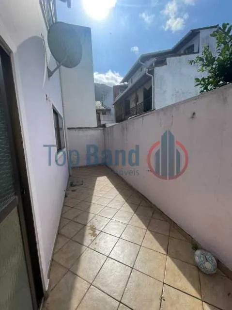 Duplex condo house with 3 bedrooms and 1 bathroom — photo 22