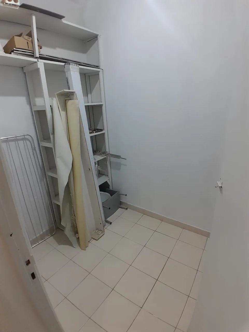 2-bedroom apartment with a separate, closed kitchen — photo 18