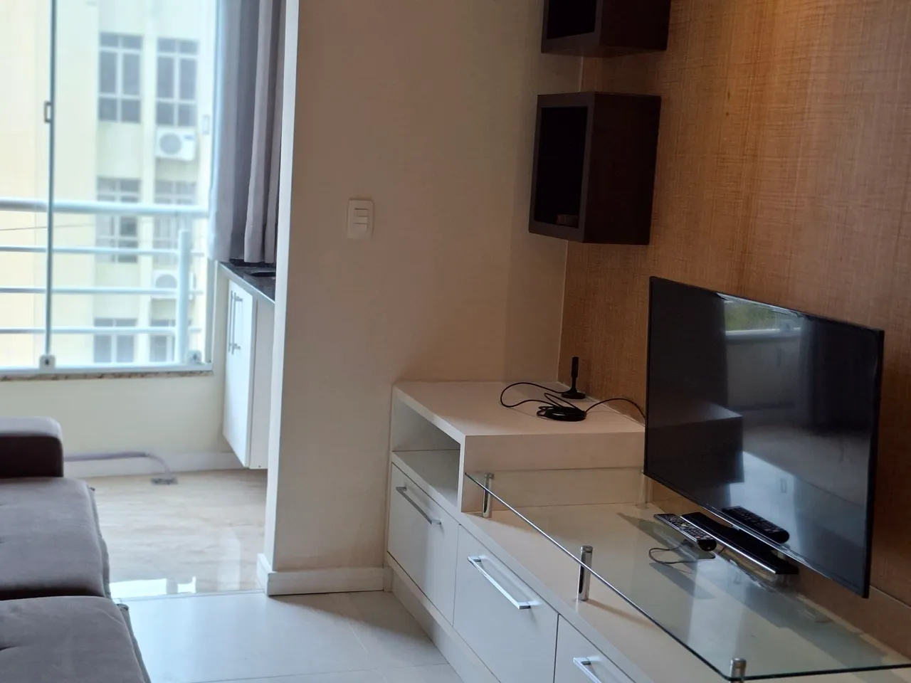 Departamento de 2 dormitorios con lavadora en Florianópolis