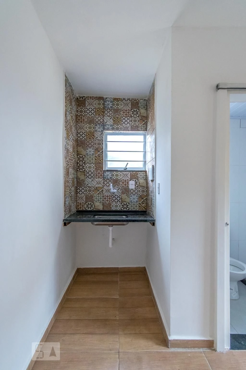 House with 1 bedroom and a balcony, 2 bathrooms — photo 18