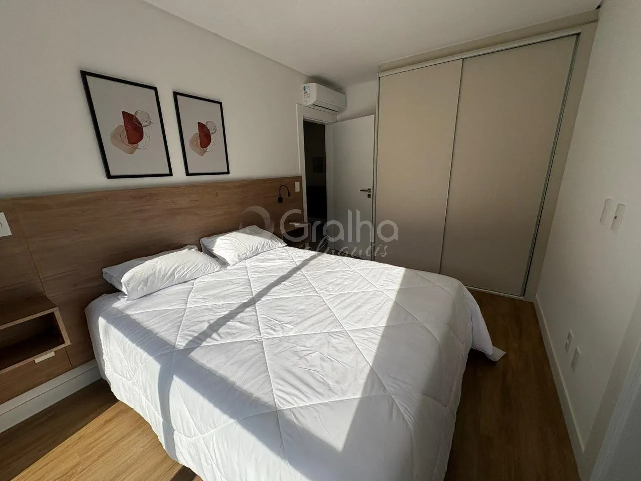 Furnished 2-bedroom 2-bath apartment with 71 m² and 1 parking — photo 16