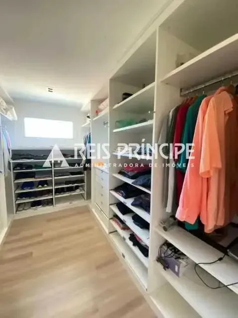 Duplex house with 5 bedrooms and a glass-enclosed balcony — photo 22