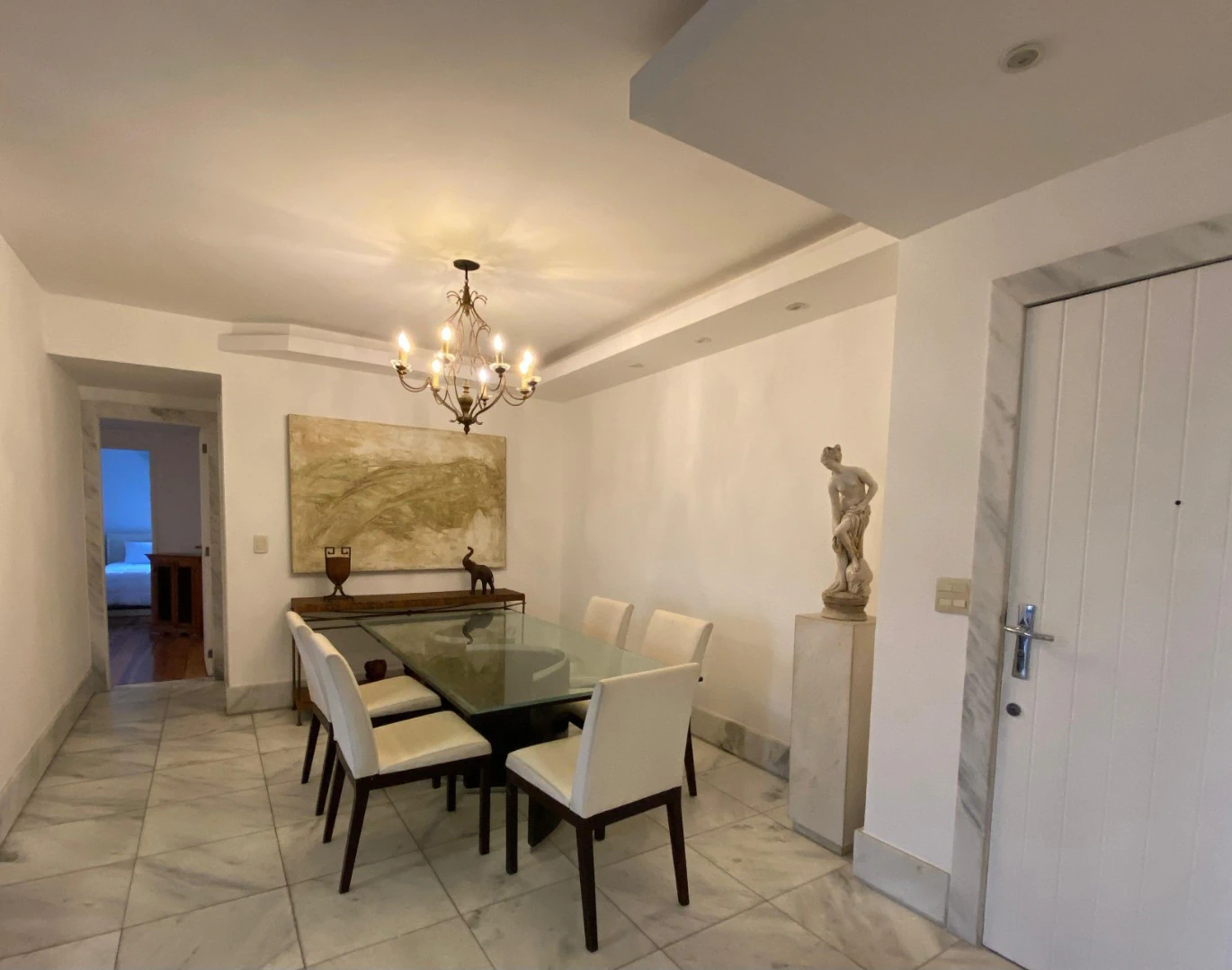 Furnished apartment with 4 bedrooms, 4 baths and 2 parking spaces — photo 8