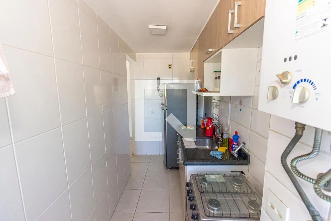 2-bedroom apartment in a building with a gym — photo 11