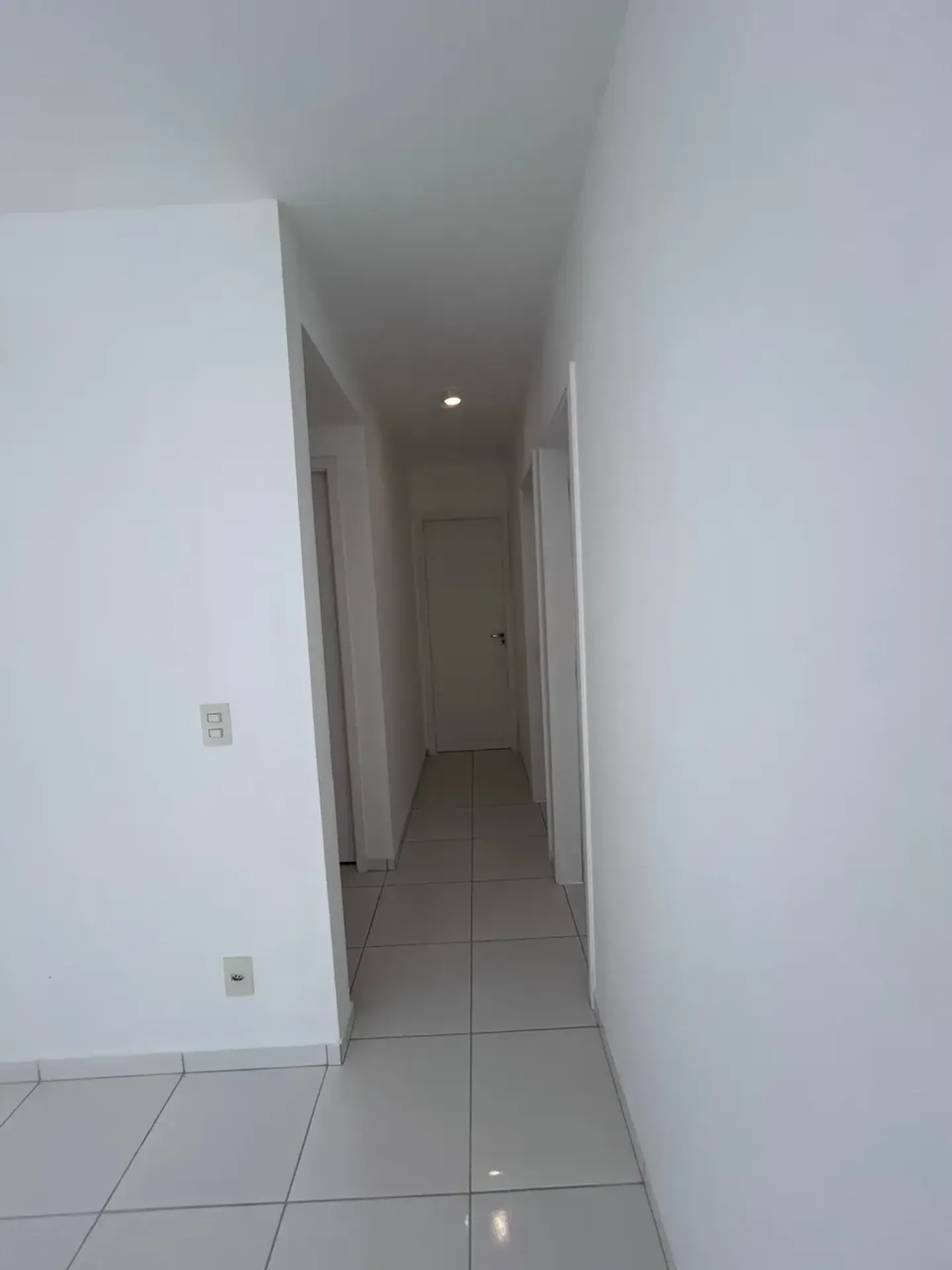 Apartamento de 3 quartos com cozinha americana e varanda — photo 11