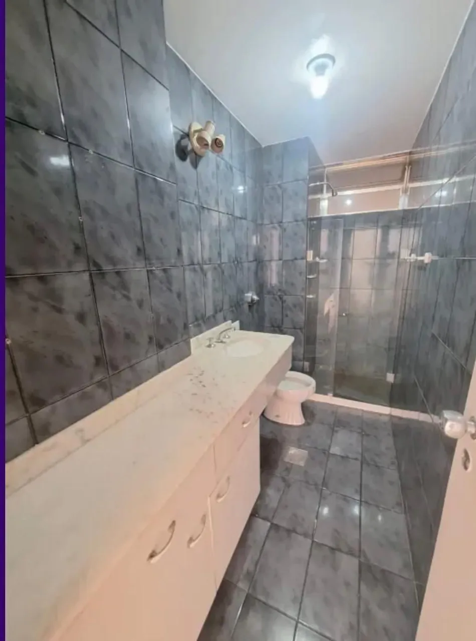 Unfurnished 2-bedroom apartment with 3 bathrooms — photo 10