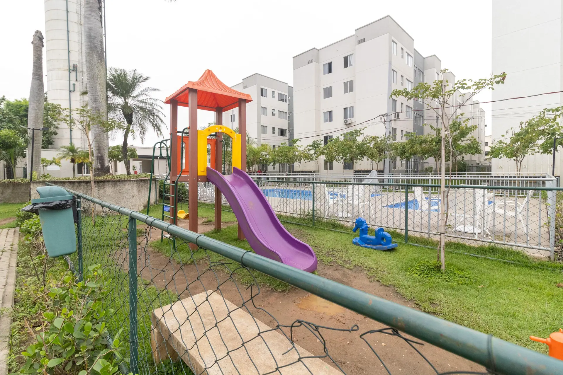 Apartamento com 2 quartos e piscina no condomínio — photo 39
