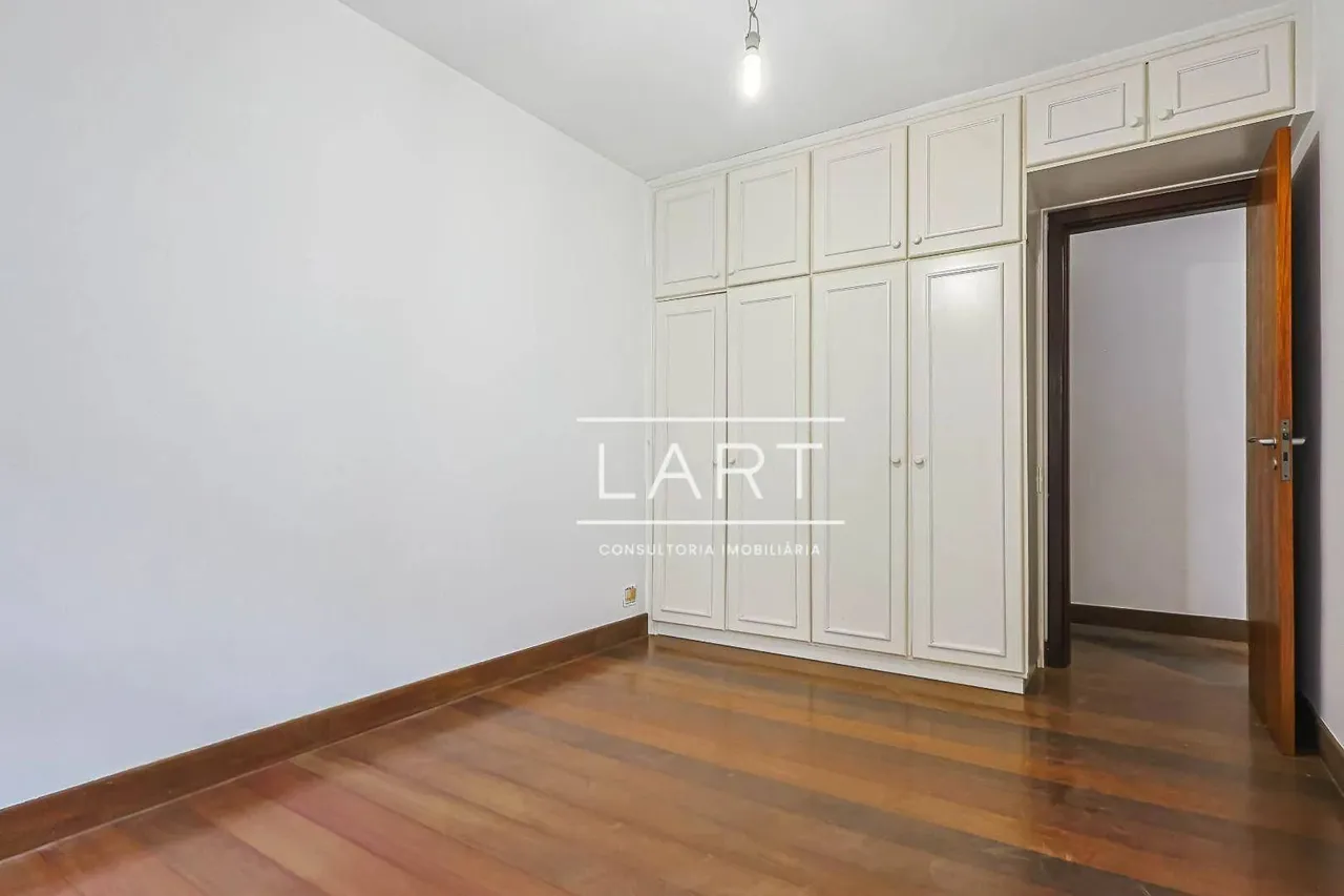 Apartamento com 4 dormitórios e 3 banheiros, 262 m² — photo 15