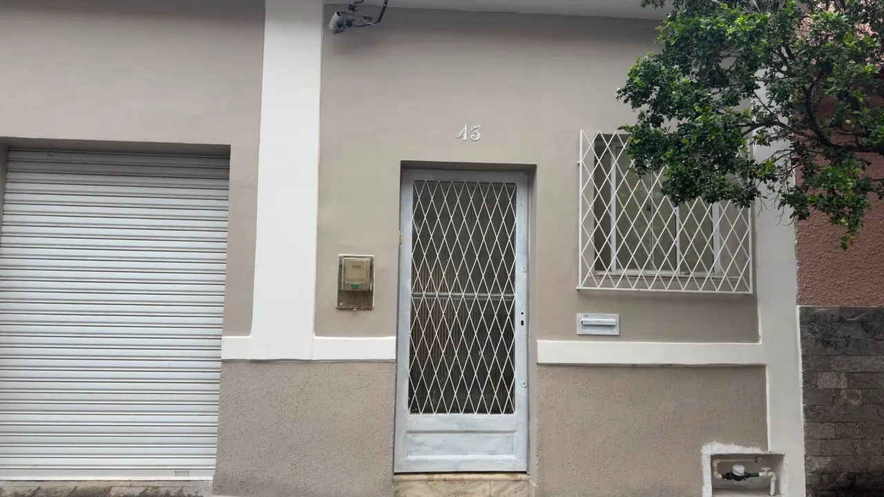 House, 80 m², with wood or laminate floors — photo 4