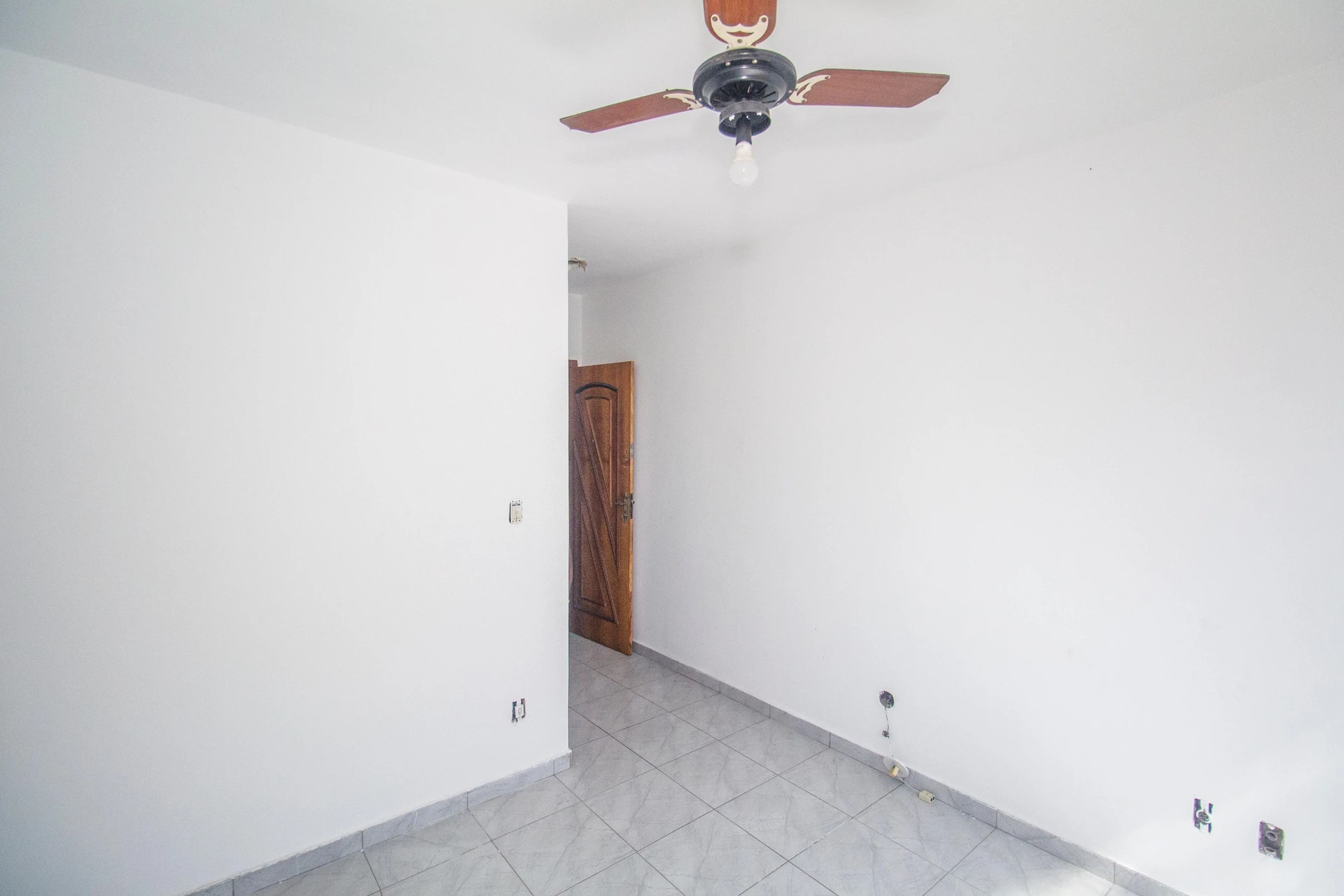 Apartamento com 2 quartos e cozinha separada a gás — photo 7