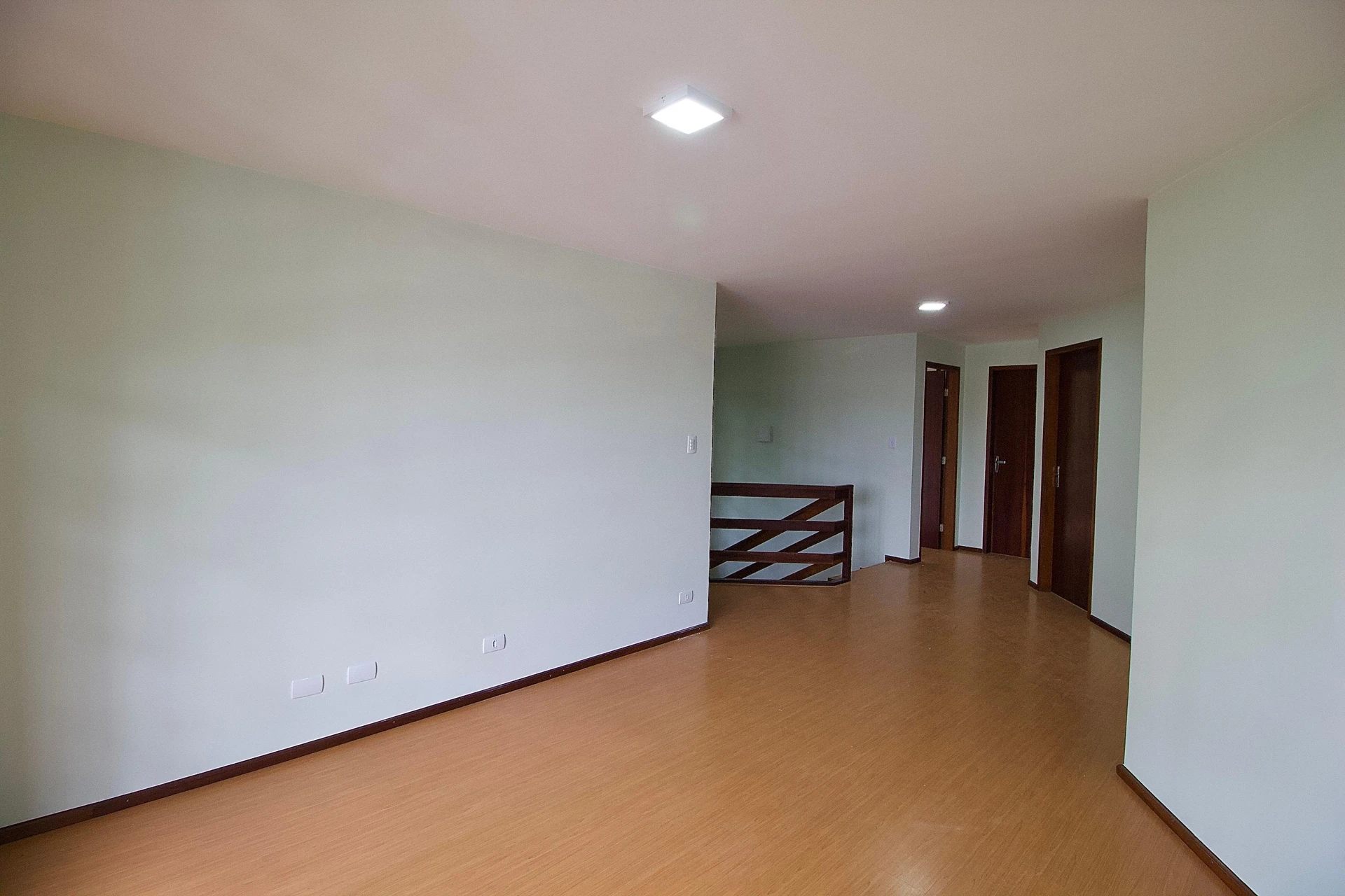 4-bedroom house with a garden in Curitiba — photo 28