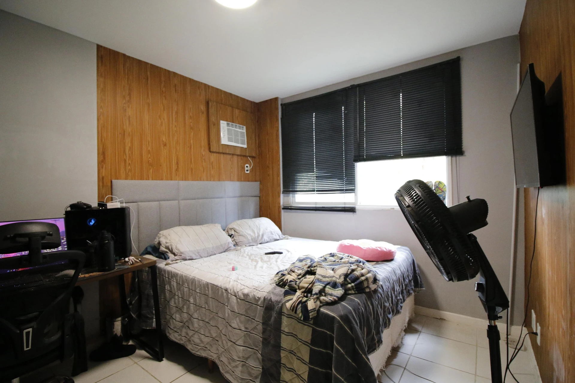 Home office in a 4-bedroom apartment, 114 m² — photo 24