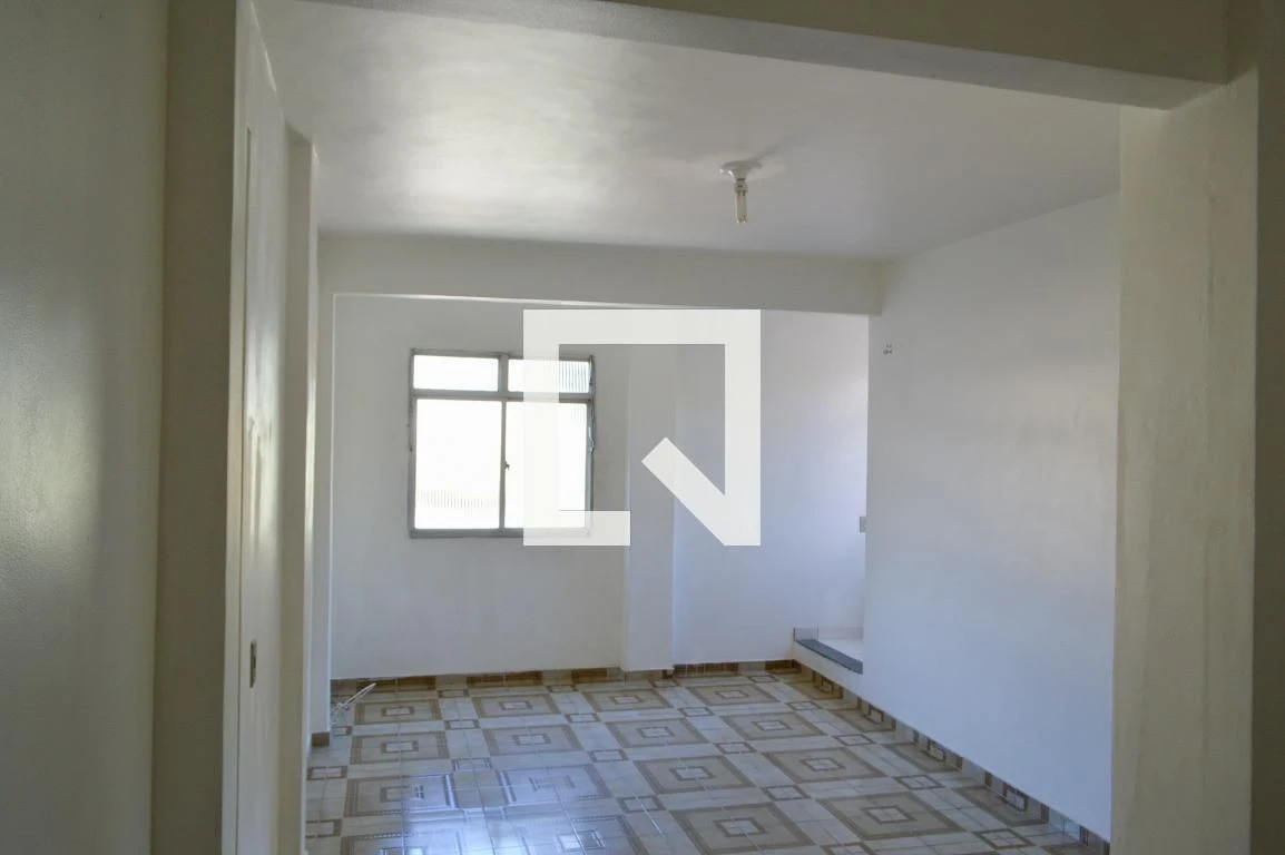 Apartamento sem mobília com 3 quartos e banheiro — photo 27
