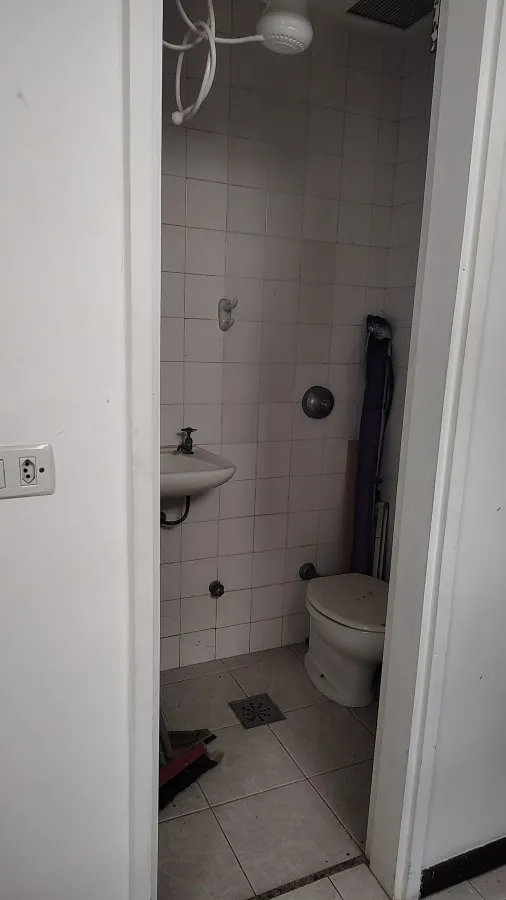 3-bedroom rental apartment with enclosed glass balcony — photo 32