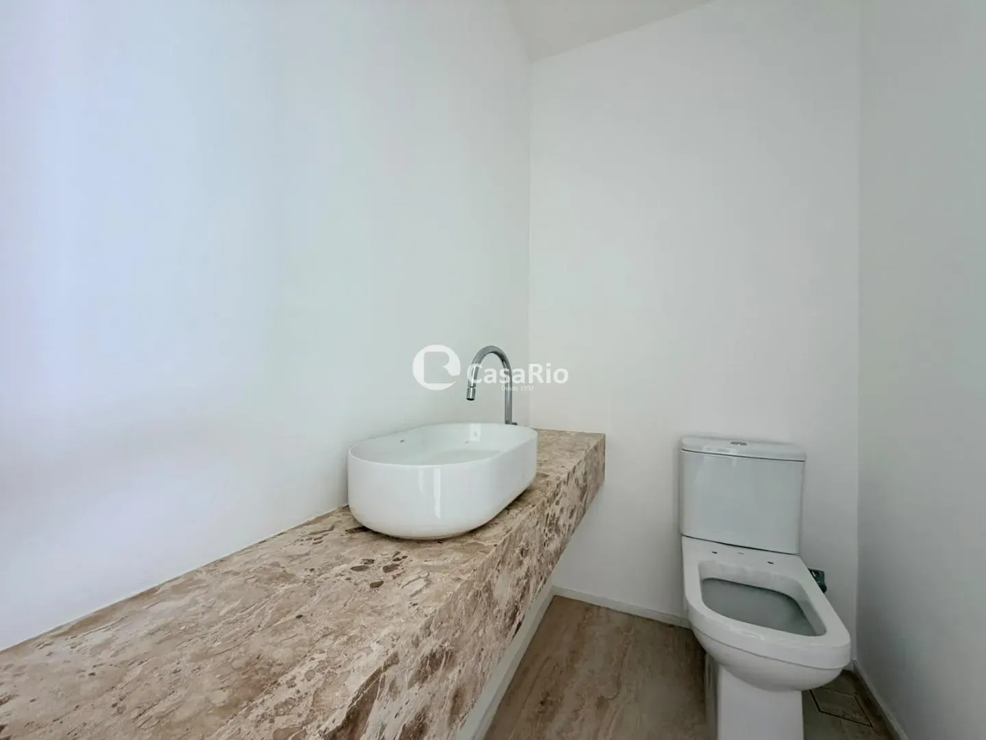 4-bedroom apartment in a building with a sauna — photo 30