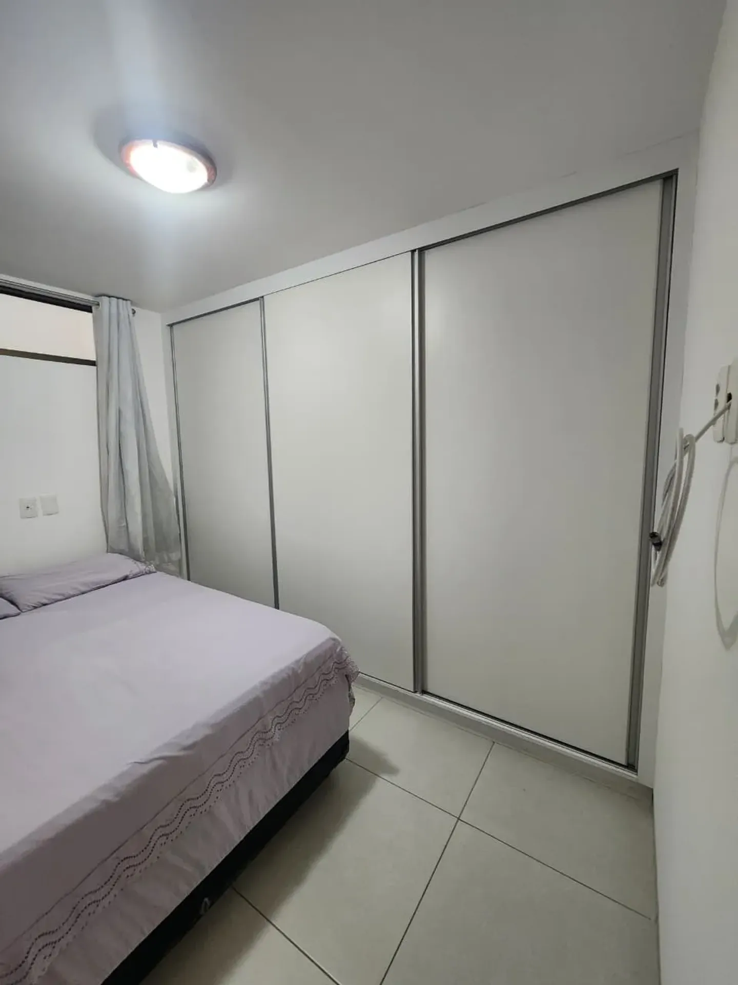 Furnished 2-bedroom apartment with city view — photo 24